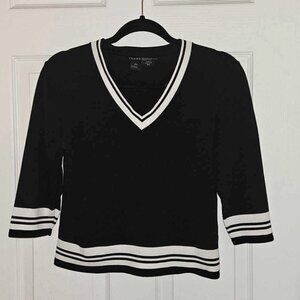 "Theme" exclusively for Nordstrom, P/L black and white form-fitting top